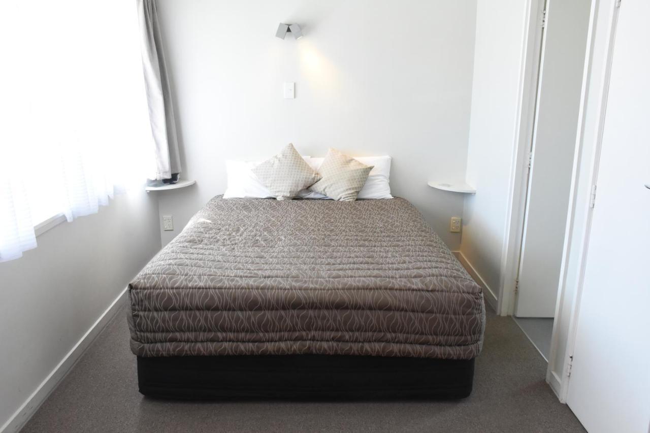 Featherston Motels And Camping ภายนอก รูปภาพ